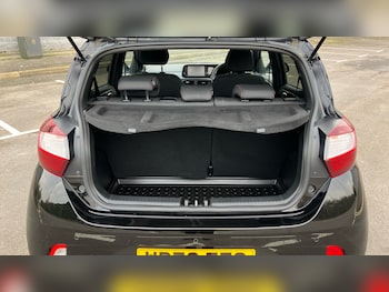 Used Hyundai i10 2023 for sale - 77760474: Photo