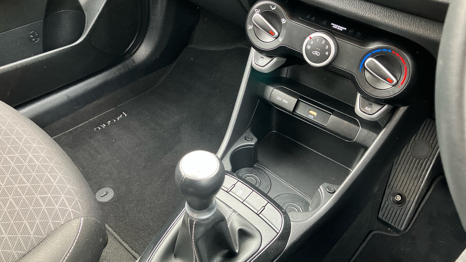 Used Kia Picanto 2022 for sale - 77639130: Photo 42