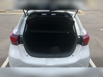Used Mazda Mazda2 2023 for sale - 79403903: Photo