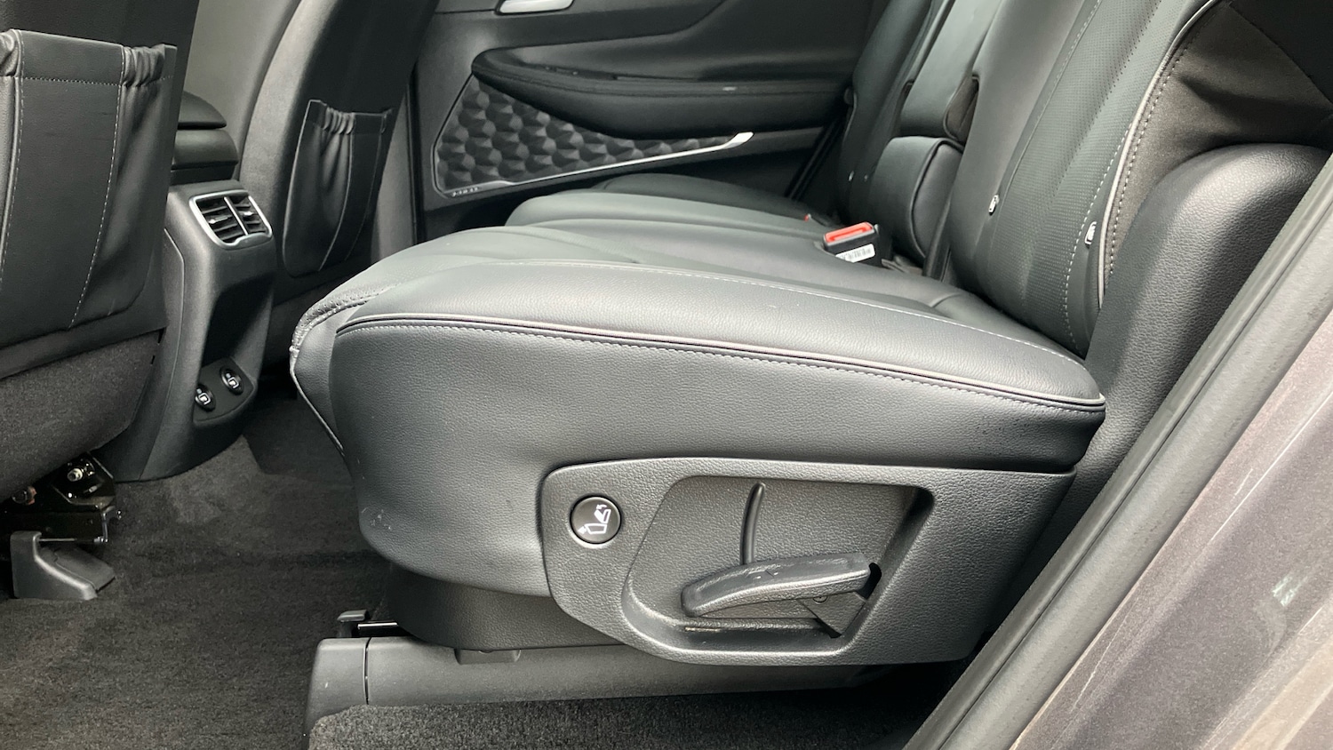 Used Hyundai Santa Fe 2023 for sale - 77802290: Photo 35