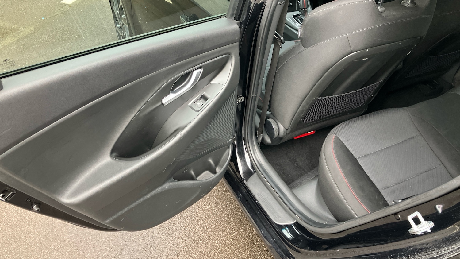 Used Hyundai i30 2022 for sale - 77902924: Photo 31