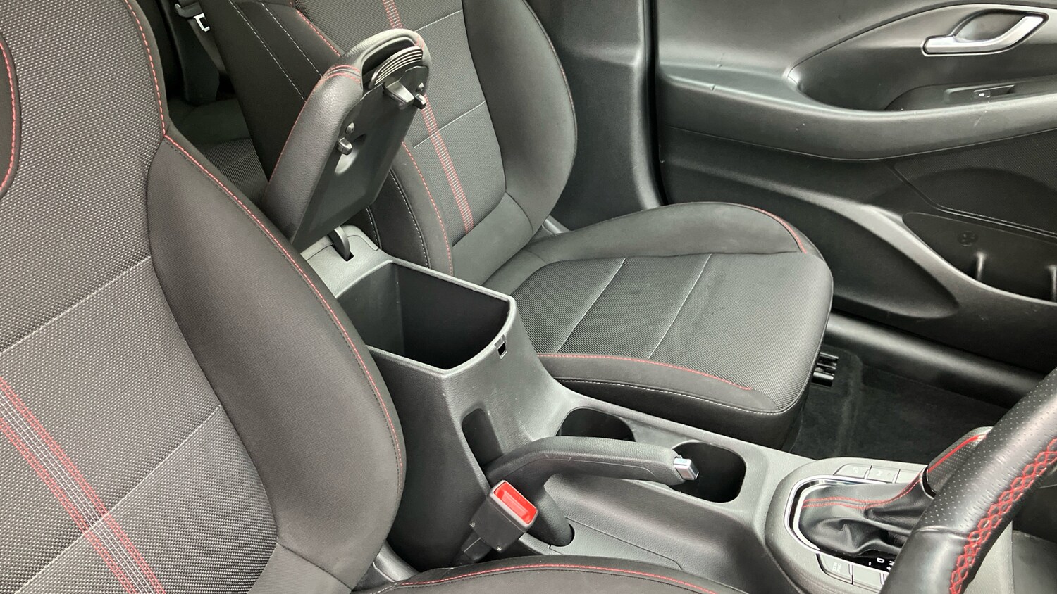 Used Hyundai i30 2022 for sale - 77902924: Photo 42