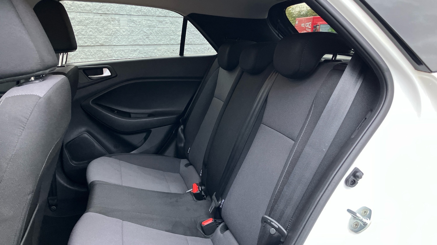 Used Hyundai i20 2020 for sale - 76493711: Photo 16