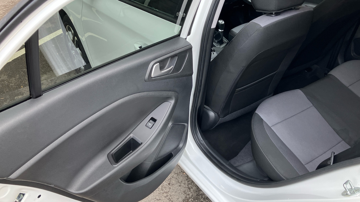 Used Hyundai i20 2020 for sale - 76493711: Photo 29