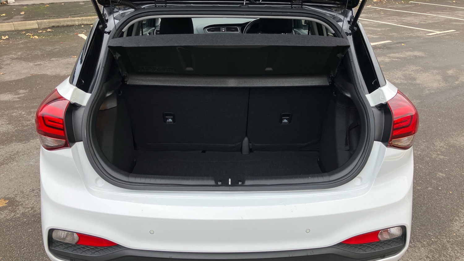 Used Hyundai i20 2020 for sale - 76493711: Photo 4