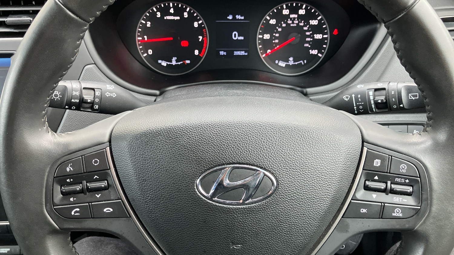 Used Hyundai i20 2020 for sale - 76493711: Photo 45
