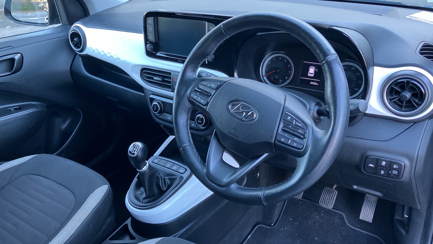 Used Hyundai i10 2022 for sale - 77545736: Photo 11