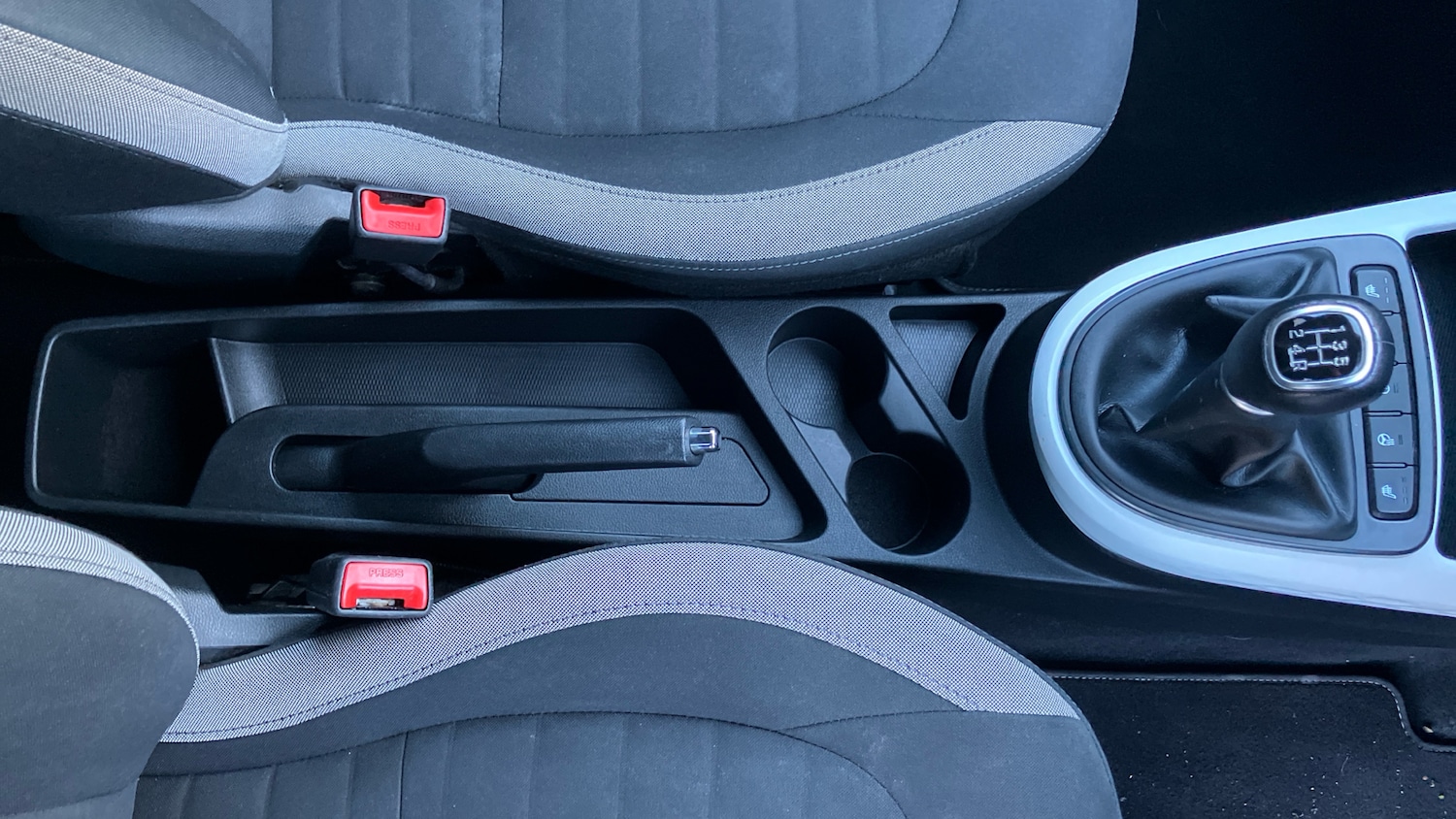 Used Hyundai i10 2022 for sale - 77545736: Photo 40