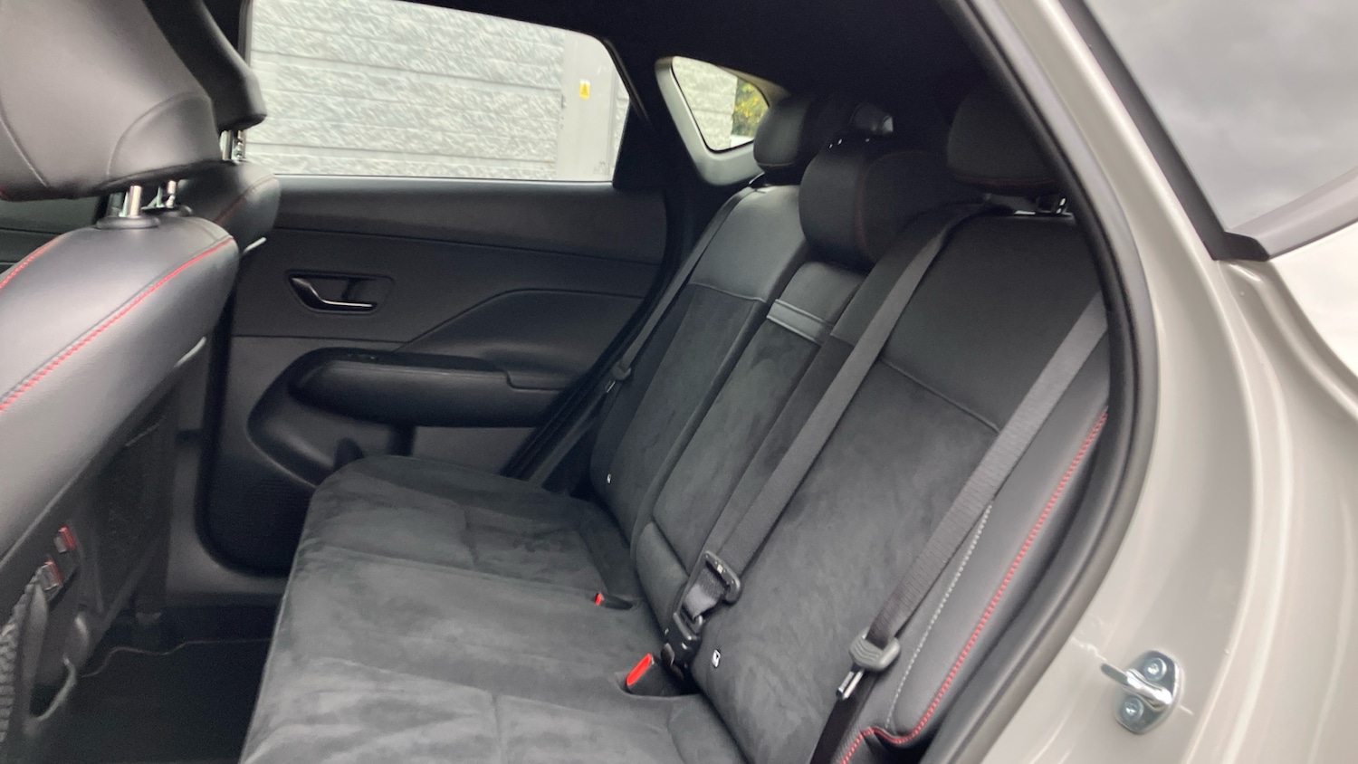 Used Hyundai KONA 2025 for sale - 76588961: Photo 16