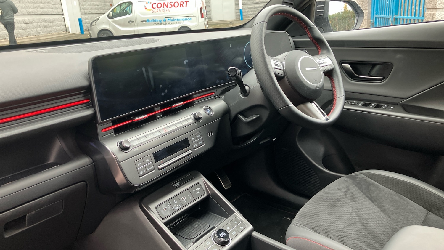 Used Hyundai KONA 2025 for sale - 76588961: Photo 9