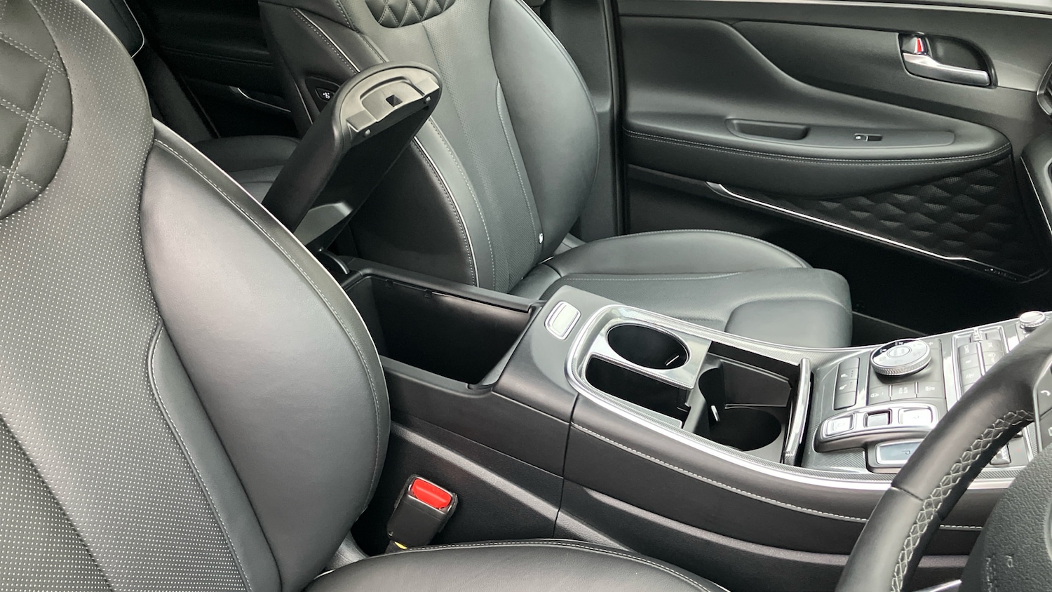 Used Hyundai Santa Fe 2023 for sale - 77663359: Photo 43