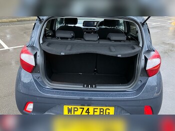 Used Hyundai i10 2024 for sale - 77261354: Photo