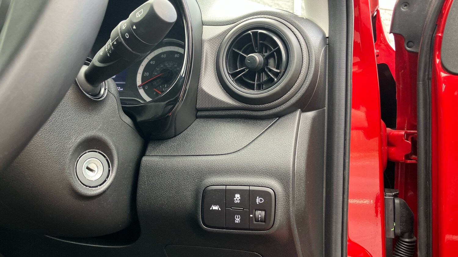 Used Hyundai i10 2021 for sale - 77732286: Photo 40