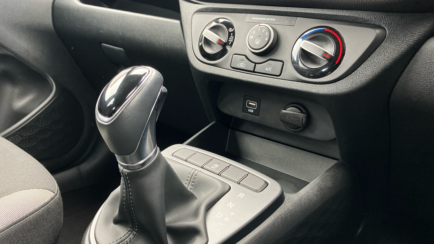 Used Hyundai i10 2021 for sale - 77732286: Photo 44