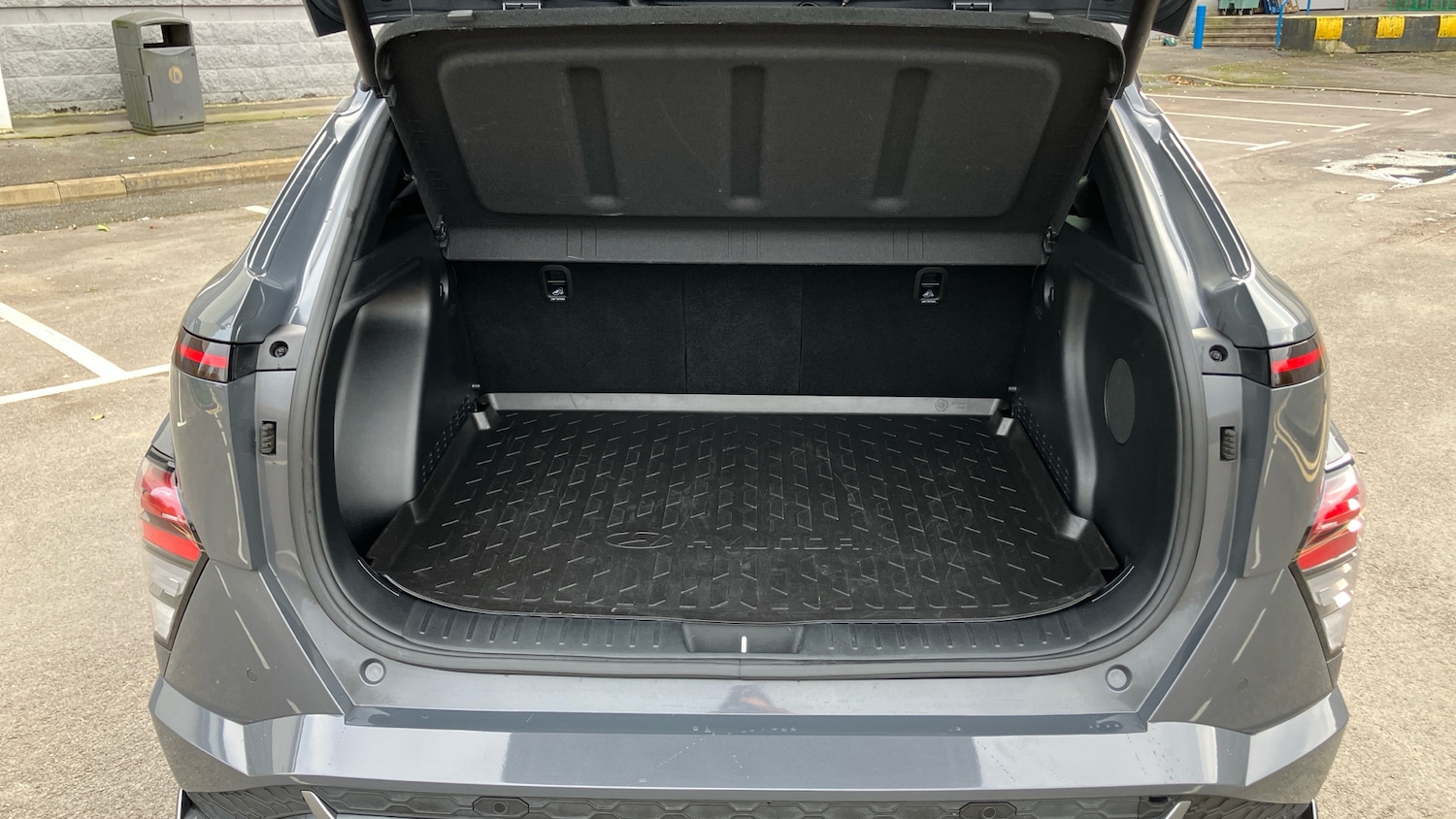 Used Hyundai KONA 2023 for sale - 77834211: Photo 4