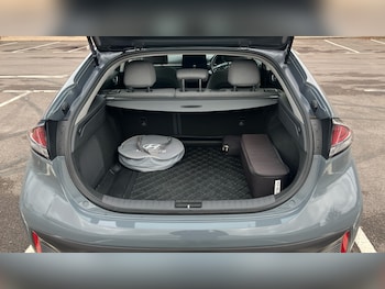 Used Hyundai IONIQ 2021 for sale - 76366945: Photo