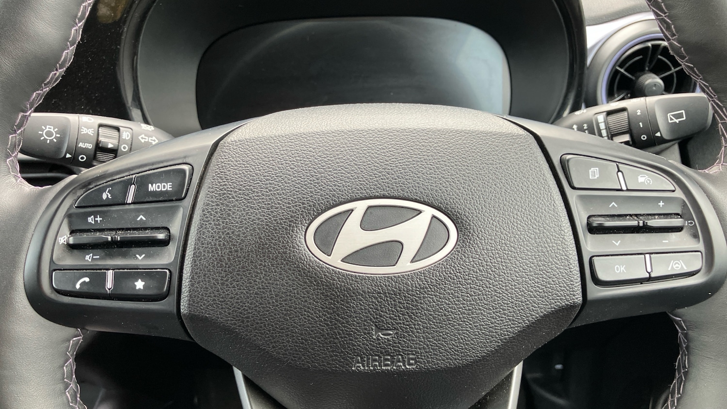 Used Hyundai i10 2024 for sale - 76492106: Photo 42