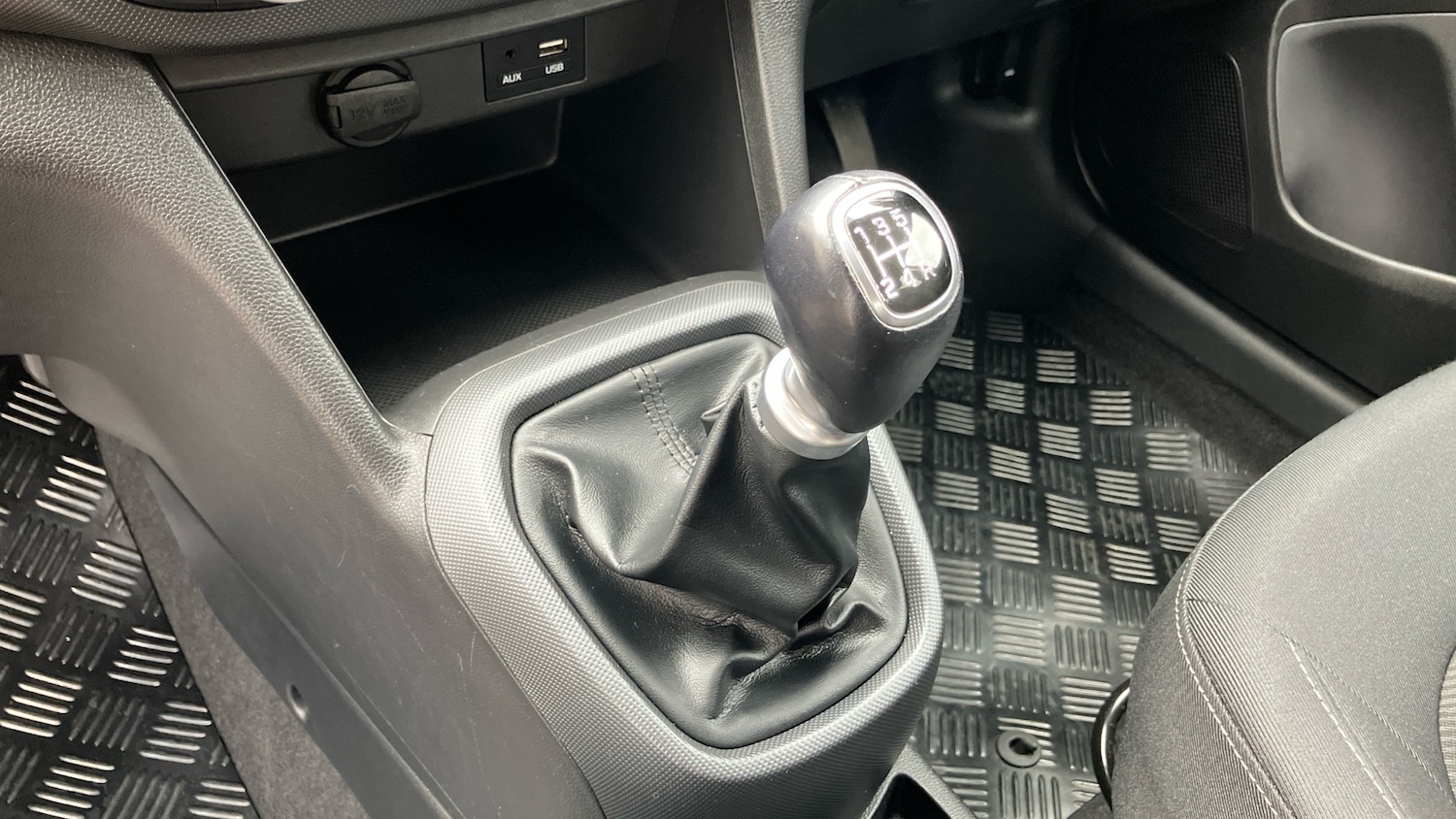 Used Hyundai i10 2019 for sale - 77900870: Photo 13