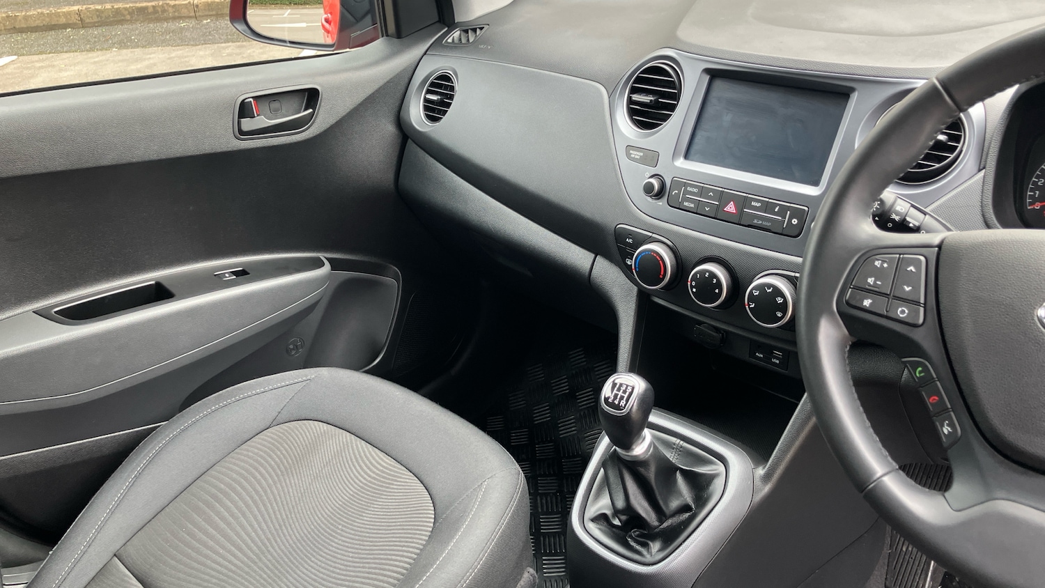 Used Hyundai i10 2019 for sale - 77900870: Photo 14