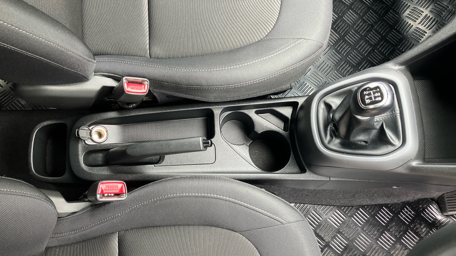 Used Hyundai i10 2019 for sale - 77900870: Photo 41