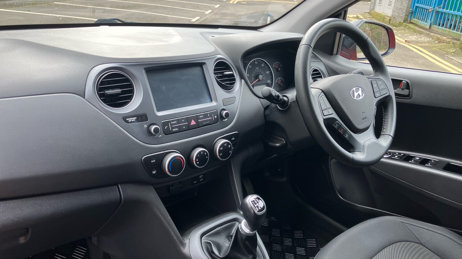 Used Hyundai i10 2019 for sale - 77900870: Photo 9