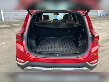 Used Hyundai Santa Fe 2019 for sale - 76008714: Photo