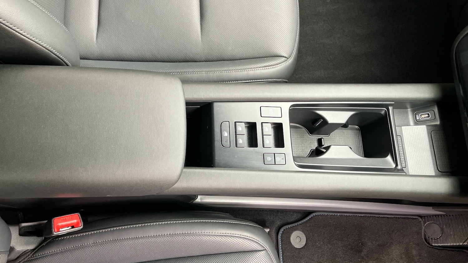 Used Hyundai IONIQ 6 2024 for sale - 77997466: Photo 40