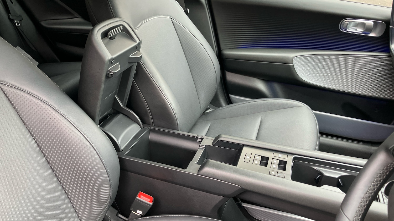 Used Hyundai IONIQ 6 2024 for sale - 77997466: Photo 41