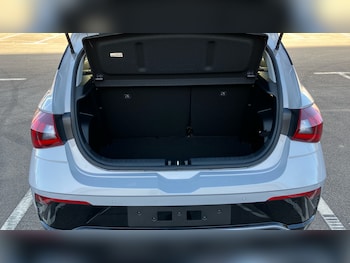 Used Hyundai i20 2025 for sale - 76493712: Photo