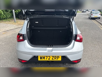 Used Hyundai i20 2023 for sale - 78427265: Photo