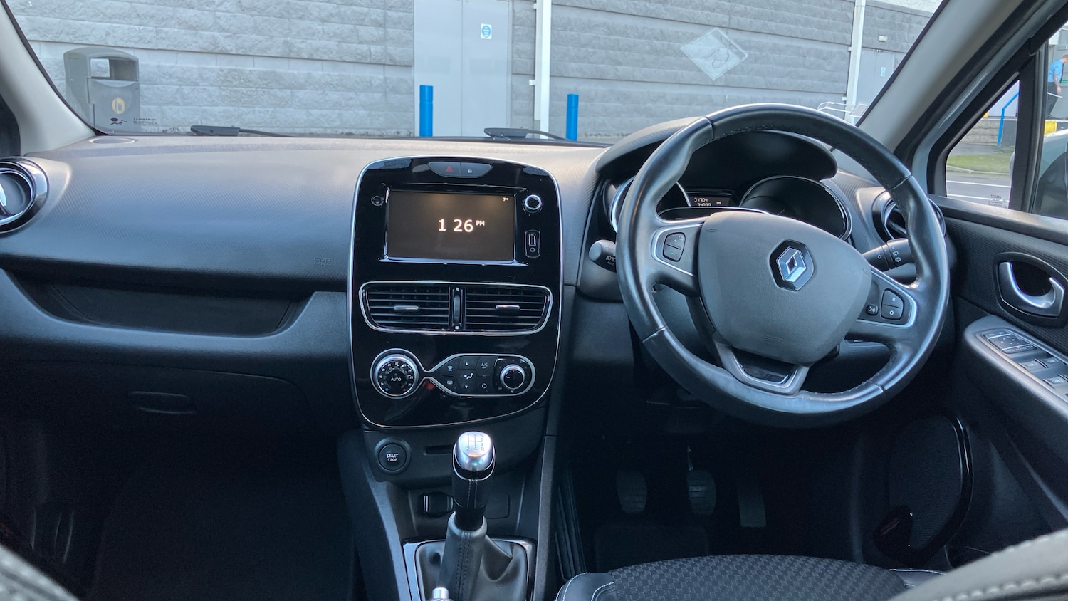 Used Renault Clio 2019 for sale - 76960634: Photo 10
