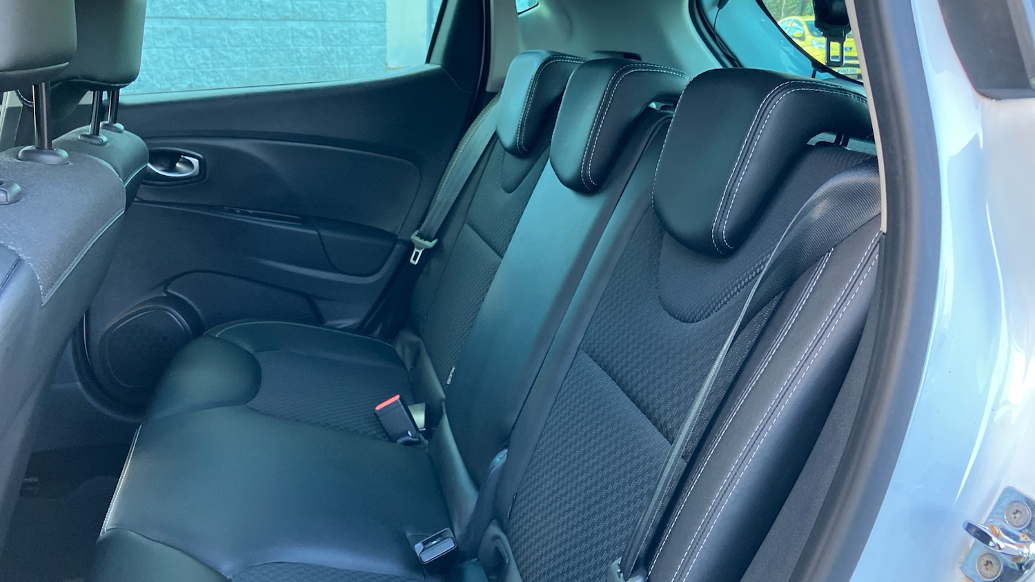 Used Renault Clio 2019 for sale - 76960634: Photo 16