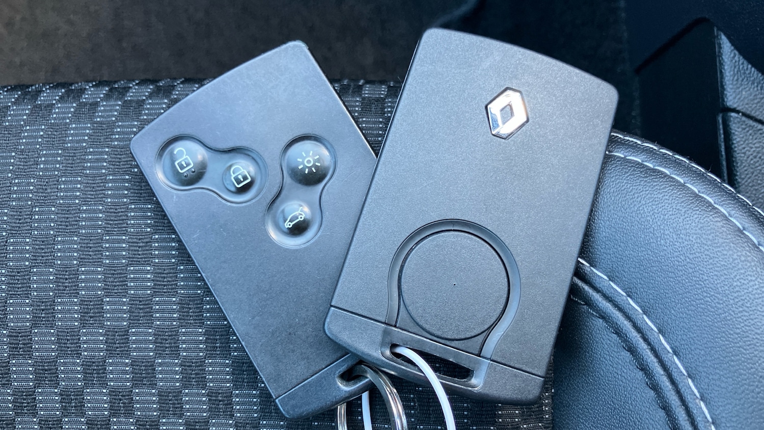 Used Renault Clio 2019 for sale - 76960634: Photo 19