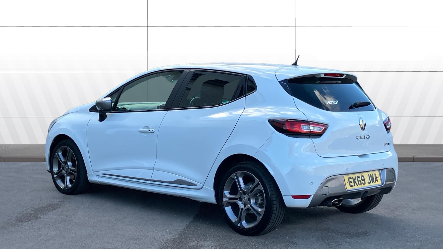 Used Renault Clio 2019 for sale - 76960634: Photo 2