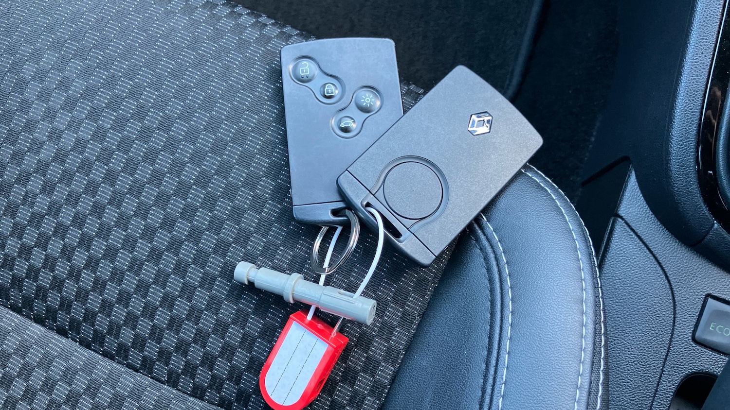 Used Renault Clio 2019 for sale - 76960634: Photo 20