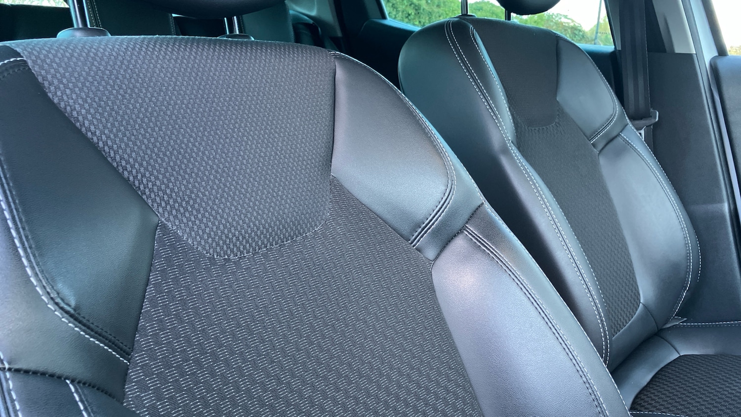 Used Renault Clio 2019 for sale - 76960634: Photo 37