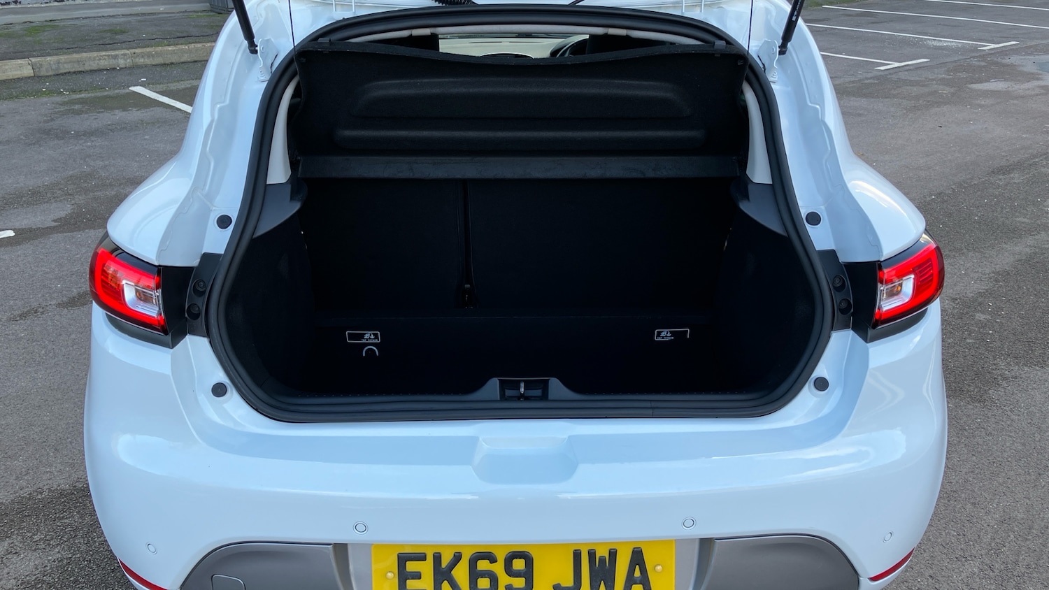 Used Renault Clio 2019 for sale - 76960634: Photo 4