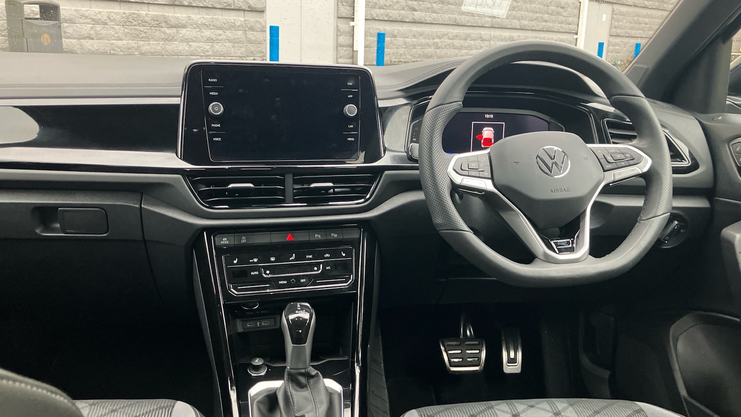 Used Volkswagen T-Roc 2025 for sale - 77233557: Photo 10