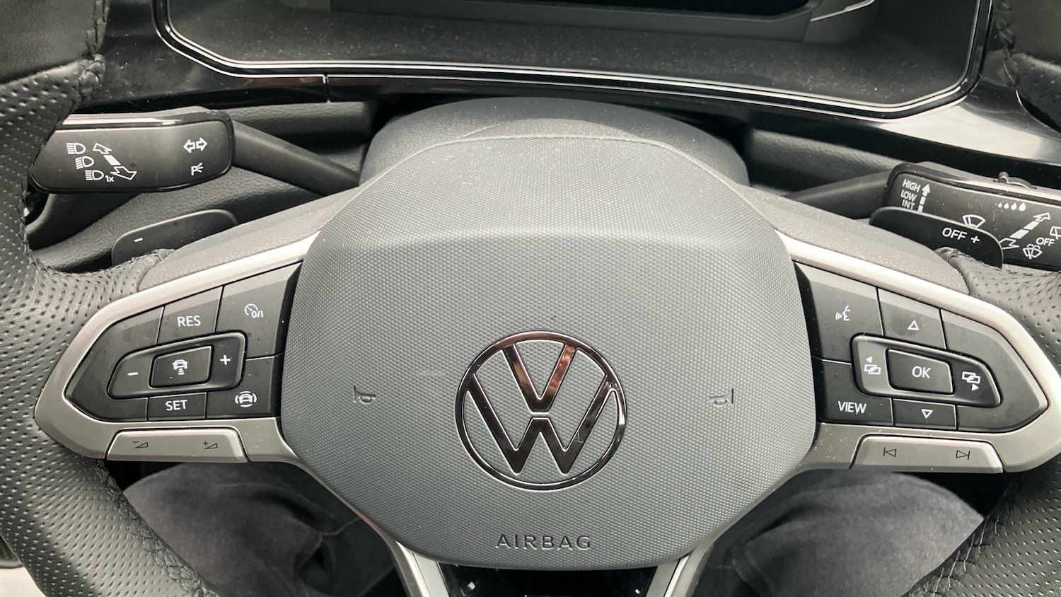 Used Volkswagen T-Roc 2025 for sale - 77233557: Photo 45