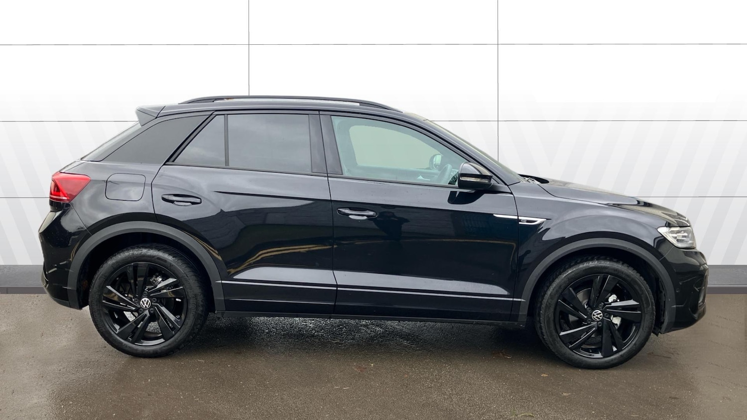 Used Volkswagen T-Roc 2025 for sale - 77233557: Photo 5