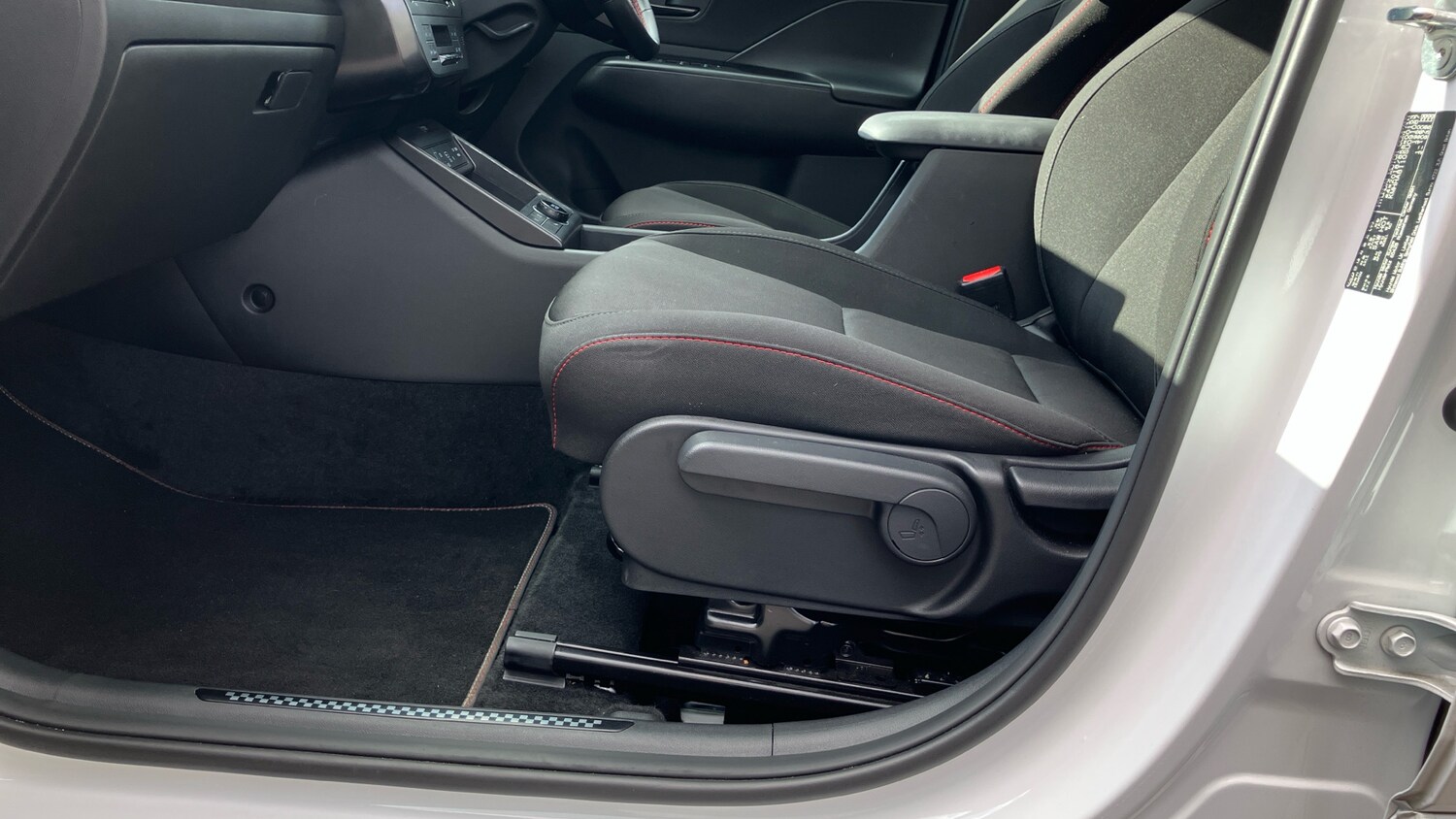 Used Hyundai KONA 2025 for sale - 76236571: Photo 35