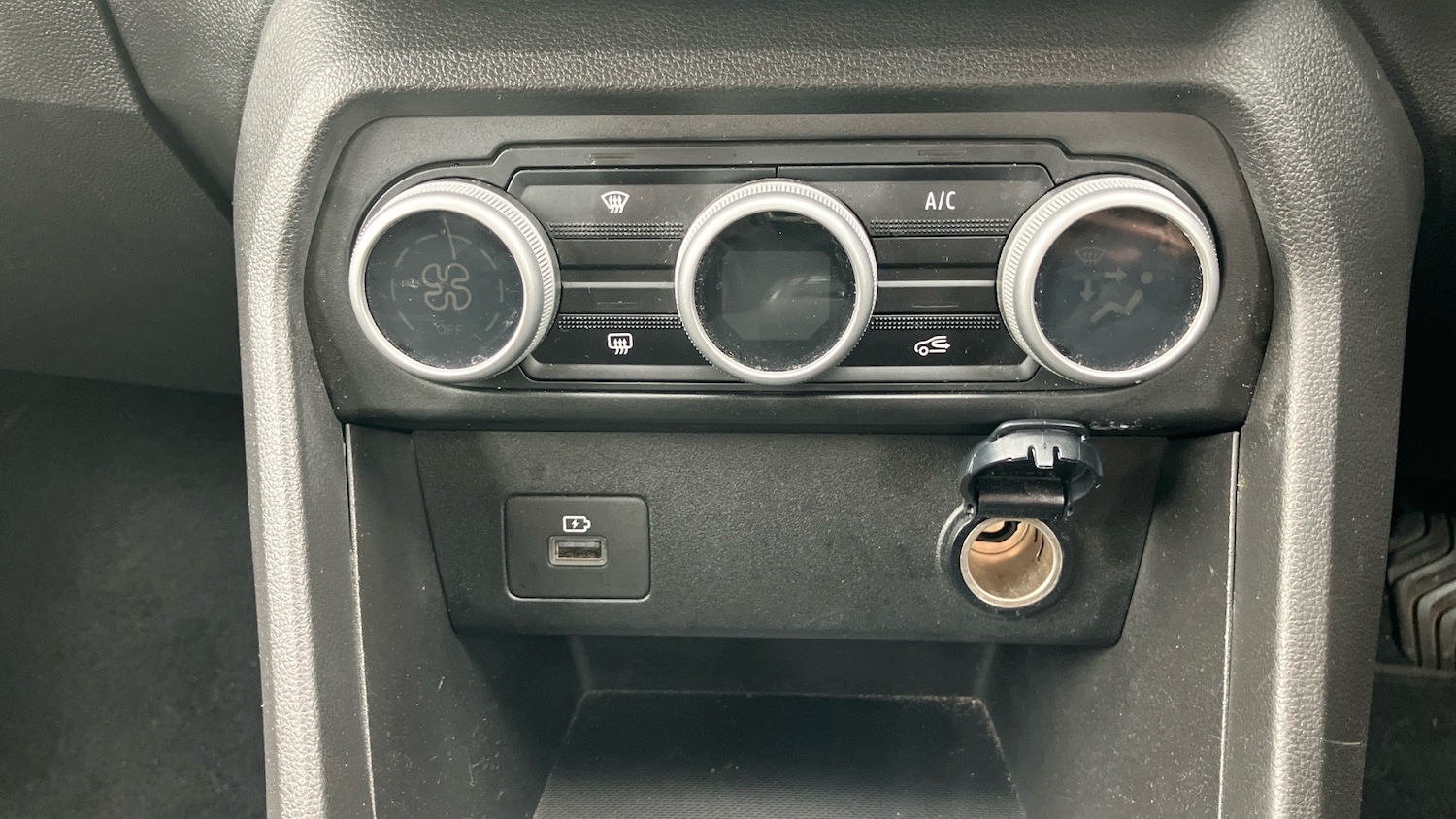 Used Dacia Sandero Stepway 2023 for sale - 76193794: Photo 32