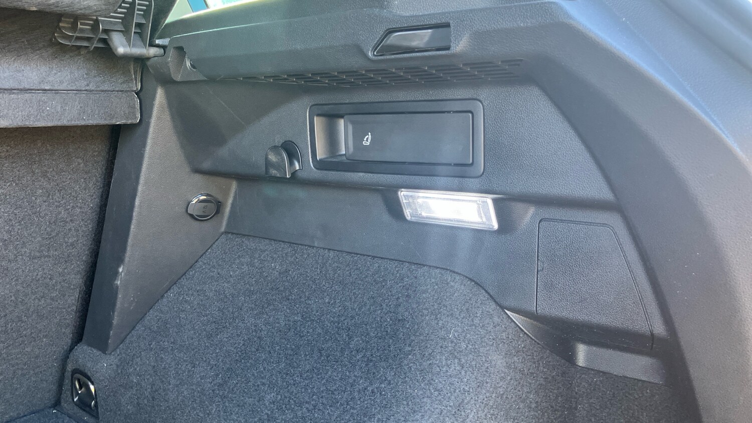 Used Volkswagen Tiguan 2022 for sale - 75919501: Photo 21