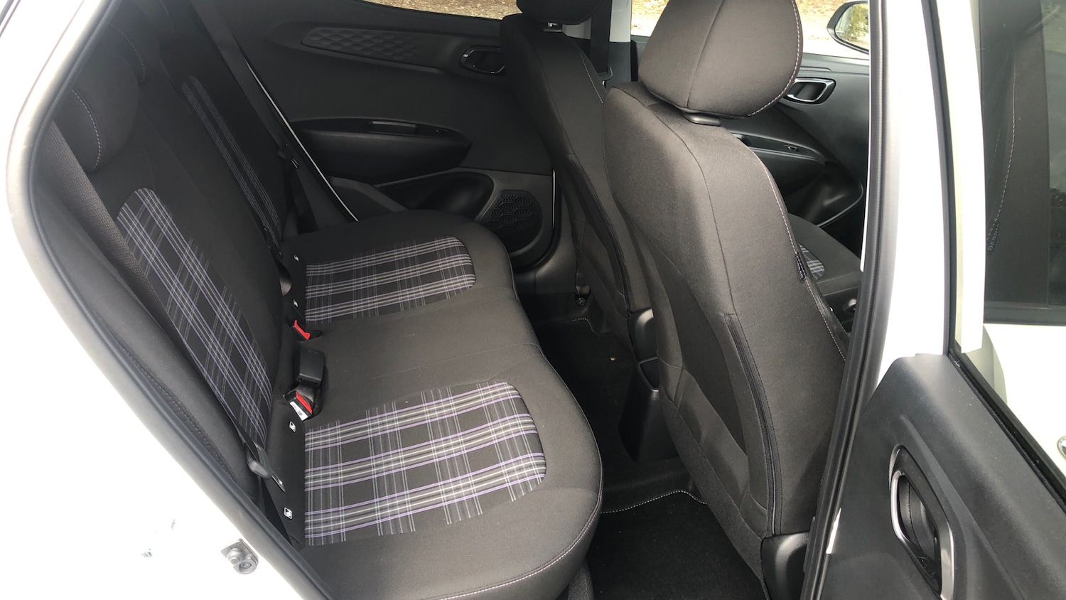 Used Hyundai i10 2024 for sale - 76554163: Photo 16