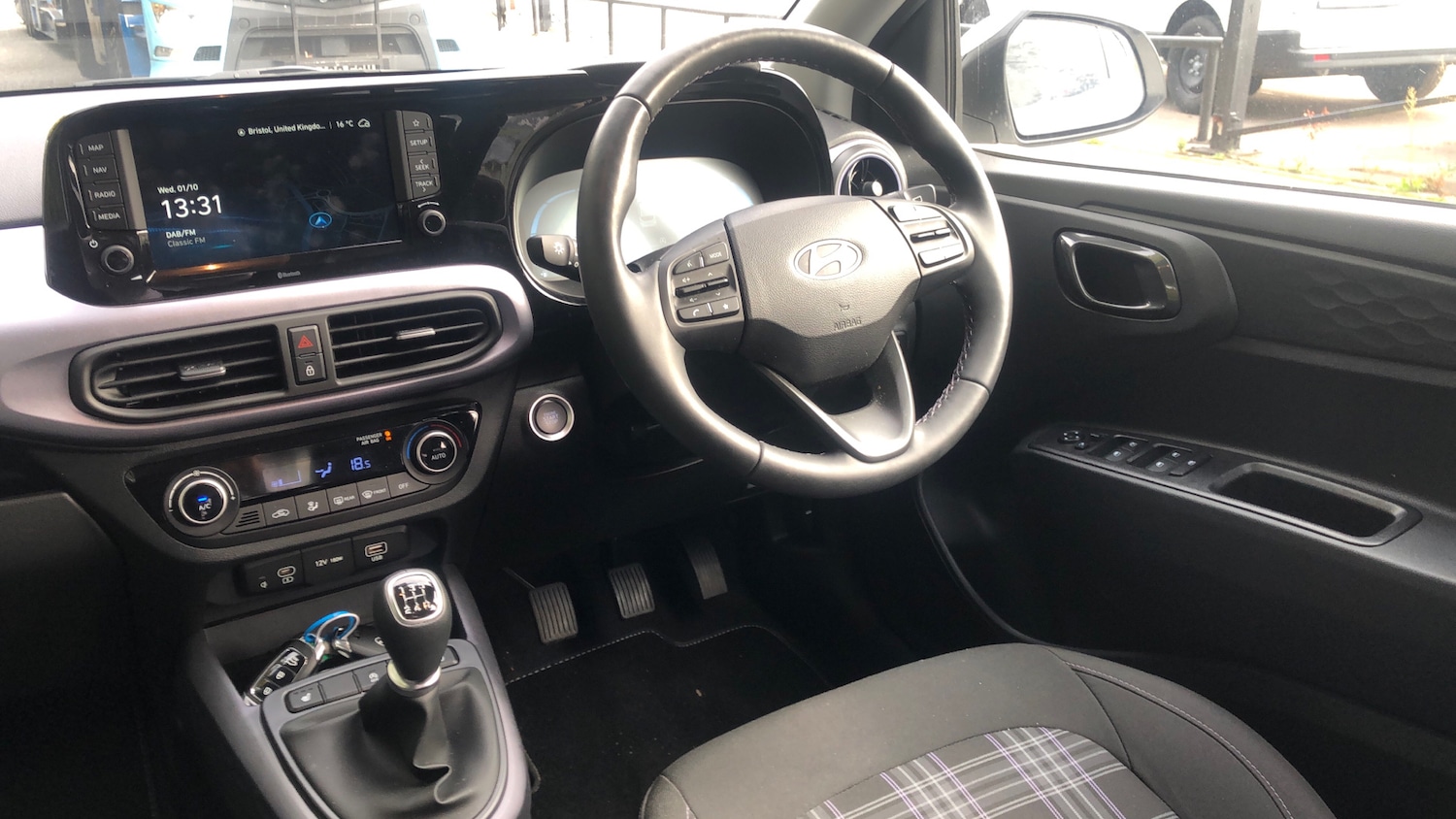 Used Hyundai i10 2024 for sale - 76554163: Photo 9