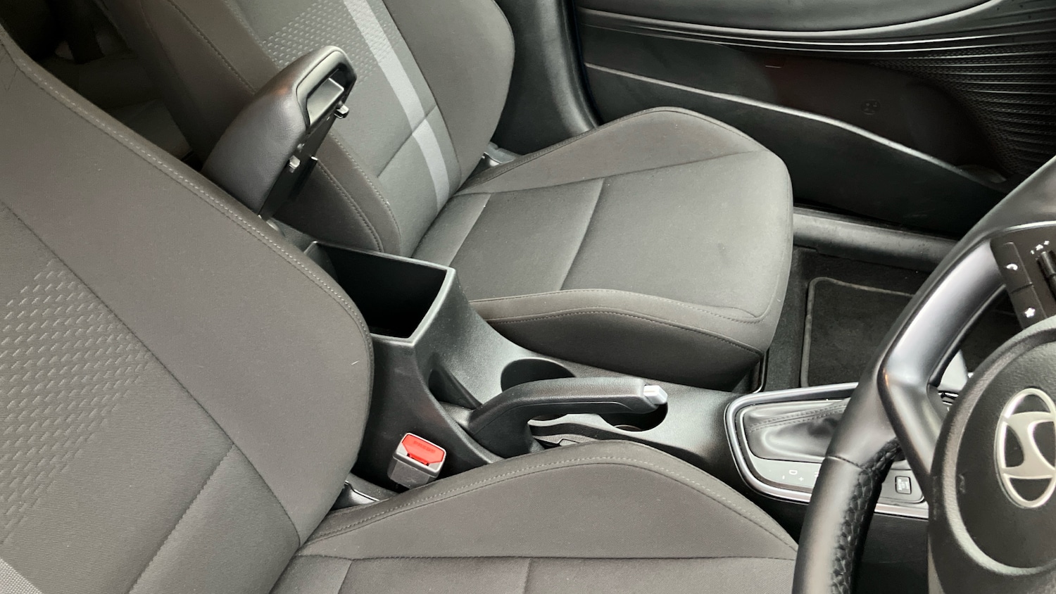 Used Hyundai i20 2025 for sale - 77094372: Photo 40