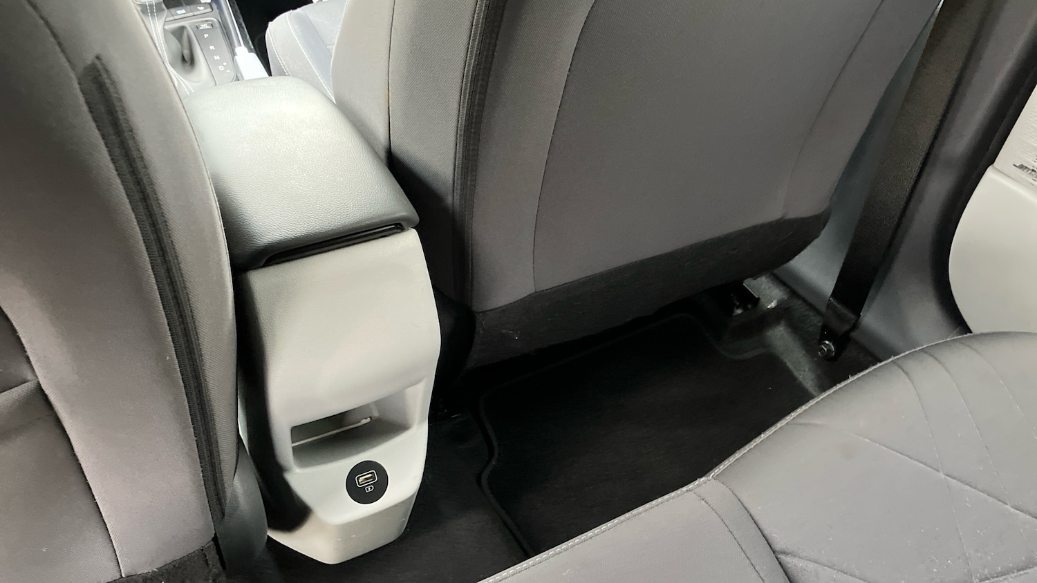 Used Hyundai BAYON 2021 for sale - 77034222: Photo 34