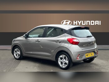 Used Hyundai i10 2020 for sale - 77261353: Photo