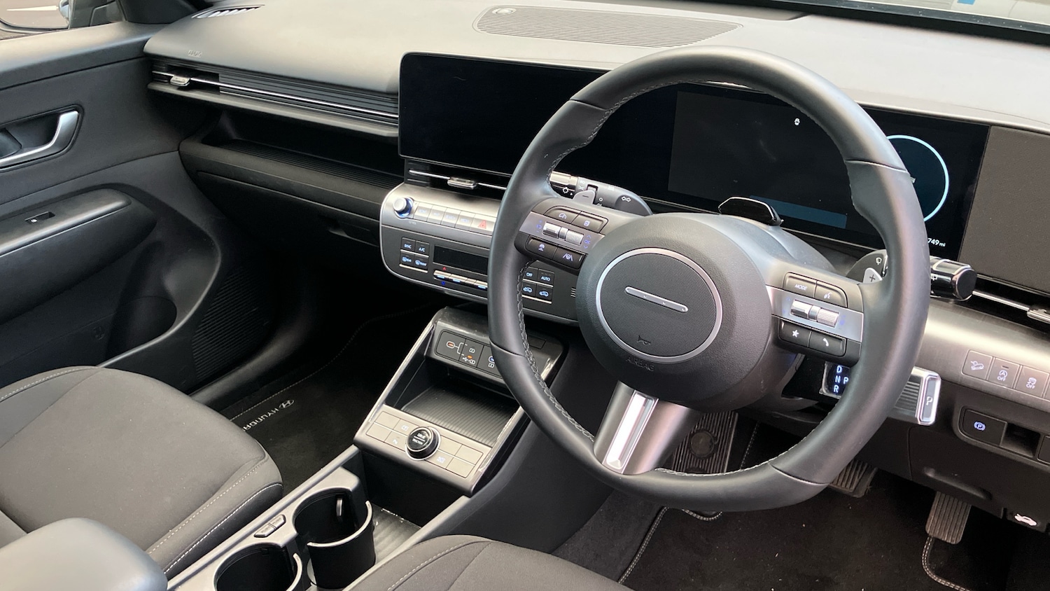 Used Hyundai KONA 2025 for sale - 76784812: Photo 11