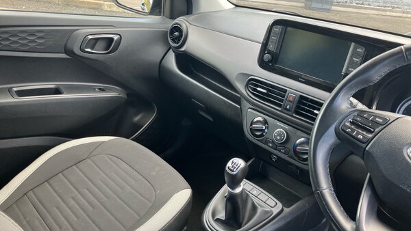 Used Hyundai i10 2021 for sale - 76115700: Photo 14